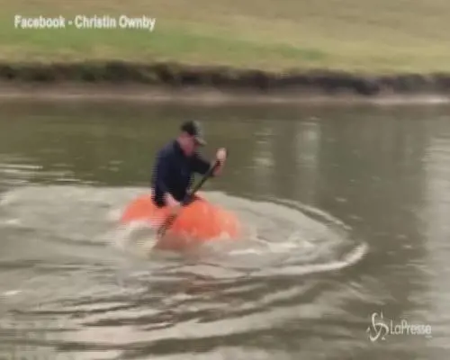 La zucca gigante diventa una piccola barca