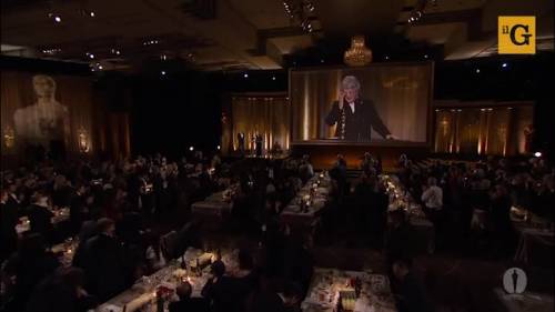 Angela Lansbury riceve l'Oscar alla carriera