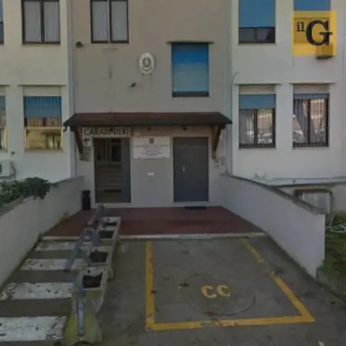 Fermato per un controllo, parcheggiatore abusivo nigeriano aggredisce un carabiniere