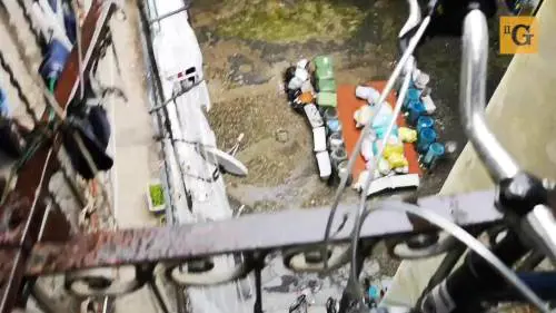 Milano, il condominio "fantasma" di via Clitumno