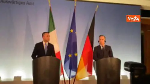 Libia, Di Maio: “Basta interferenze con finanziamenti e forniture di armi”