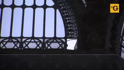 Napoli, il fascino e l'incuria della Galleria Umberto