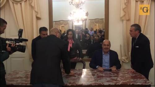 Zingaretti a Taranto incontra i cittadini: "riporteremo Mittal al tavolo"