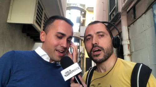 Di Maio canta Yesterday a Radio Rock