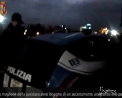 Truffe su carte di credito, 6 arresti nel Napoletano