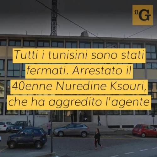 Rissa fra stranieri in strada, agente aggredito mentre cerca di dividerli