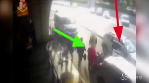 Fiumicino, gli chiede tariffa standard: tassista tira un pugno a un cliente