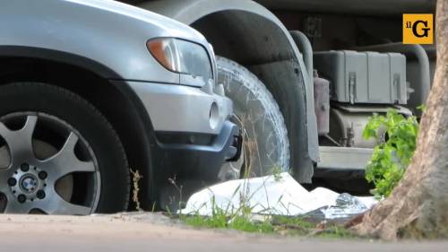 Incidente mortale: travolto da un camion muore sul colpo ciclista 