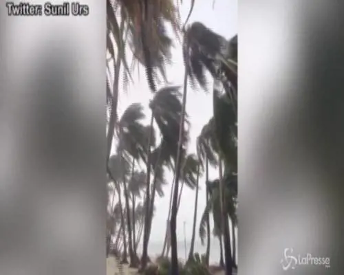 Filippine, tifone Phanfone causa almeno 16 morti