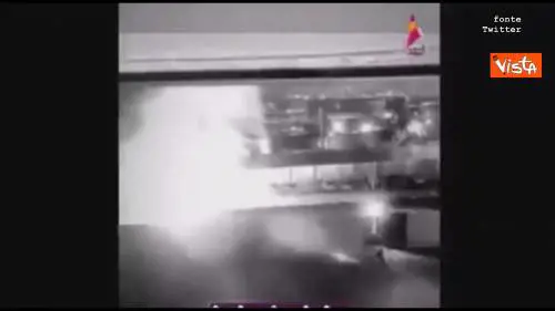 Raid Usa a Baghdad, il momento in cui il missile colpisce il convoglio di Soleimani