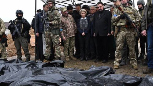 Perché fa schifo la foto di Ursula coi cadaveri di Bucha