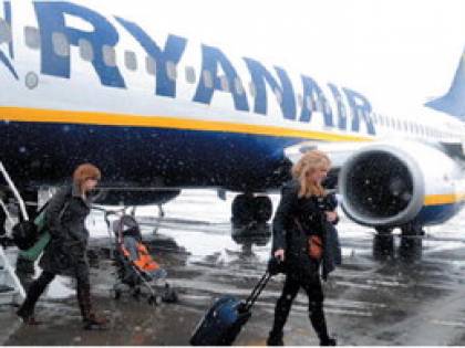 Rivoluzione Ryanair: secondo bagaglio a bordo, voli silenziosi e tariffe flessibili