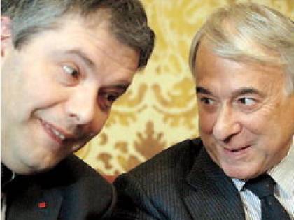 Prepara gli allievi alla Cgil. Poi al concorso comunale li giudica come candidati