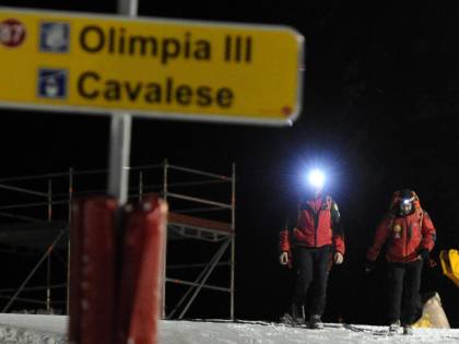 L'anno di motoslitta selvaggia ultima follia sulle piste da sci