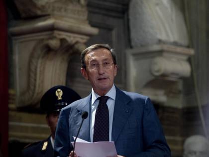 È terremoto nel Fli: in lista due indagati