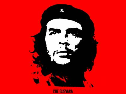 Una via dedicata al Che e la figlia in una scuola. Ira Fi: "È un assassino"