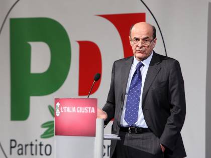 Ecco la priorità di Bersani per convincere gli anti Cav: "Legge su conflitto d'interessi"