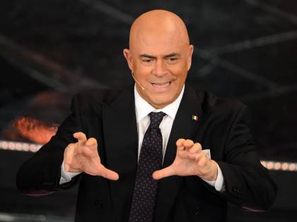 L'Agcom assolve Crozza: "La par condicio non vale per la satira"