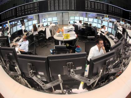Gli Usa preoccupano le Borse: ribassi generalizzati nell'Ue