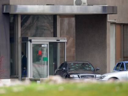 Mediaset, i giudici non credono ai medici: visita fiscale per il Cav