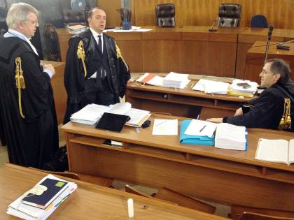 Ruby, quattro udienze di fila: i giudici estromettono il Cav dai lavori alle Camere