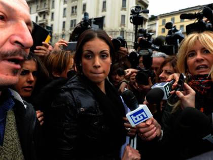 Ministro del Marocco smentisce i pm di Milano: "Nel febbraio del 2010 Ruby era maggiorenne"