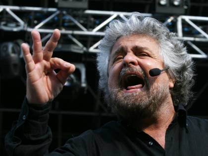 Il ricatto dei 5 Stelle: pronti a occupare le Camere