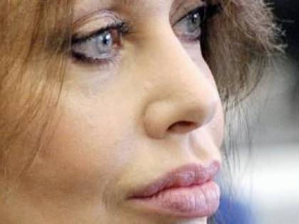 Veronica Lario chiama Berlusconi: "Ti sono vicina..."