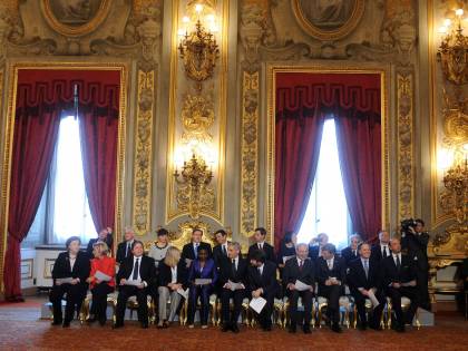 Il governo in ritiro in una abbazia. Letta: "Ognuno paga per sé"