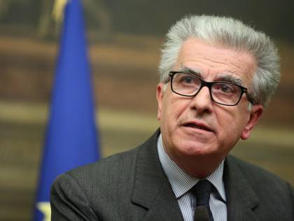 Zanda, il falco democratico che ubbidisce a Repubblica