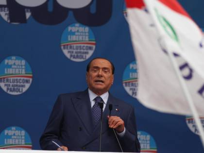 Berlusconi smaschera il Pd: "Vuole eliminare me e il M5S"