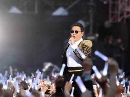 Confessione choc di Psy: "Sono alcolizzato"