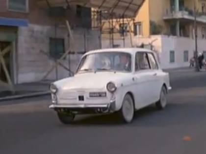 Bianchina Autobianchi, la cugina "chic" della 500 fatta a pezzi da Fantozzi