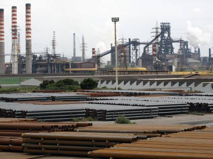 Per l'indotto Ilva il lavoro è fermo Ma le tasse no