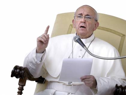 Giustizia, Papa ai fedeli "No occhio per occhio È il perdono a salvarci"