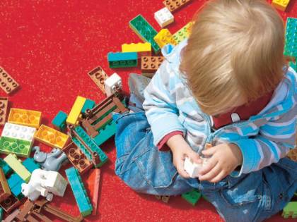 Gli oggetti ingoiati dai bimbi ora diventano un'opera d'arte