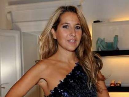 Una cena da incubo per Jo Squillo a Parigi: un topo (vivo) nell'olio