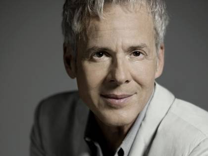 Claudio Baglioni consegna a Norcia la colletta dei bambini africani
