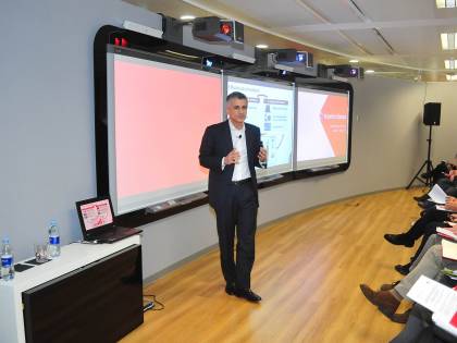 Vodafone investe sulle imprese, nasce Experience Center