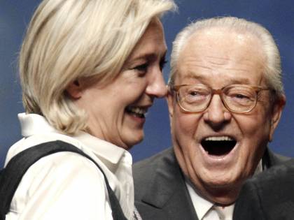 Il ballo con gli ebrei nel tweet antisemita di Jean Marie Le Pen