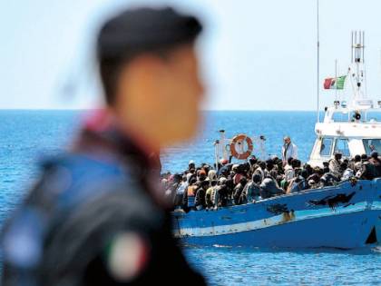Ancora sbarchi di immigrati. Sapete quanto costa rimpatriare i clandestini?