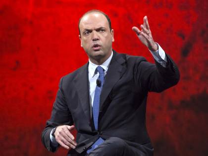 Alfano gioisce del 4%. E attacca il Giornale