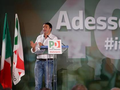 Dissidenti e malumori nel Pd. Renzi: "Non caccio nessuno ma non mi faccio ricattare"