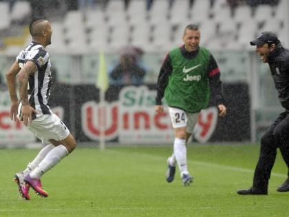 Conte " Giù le mani da Vidal!", è freddezza tra Juve e allenatore