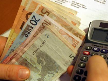 Come usare il contante senza incorrere in sanzioni del Fisco