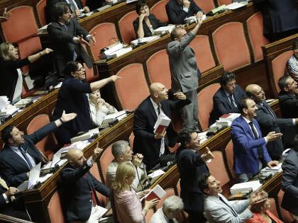 Riforme, salta la mediazione: da Sel due di picche a Renzi