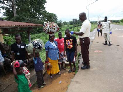 Oltre 700 vittime per l'Ebola. In pochi giorni 57 nuovi casi