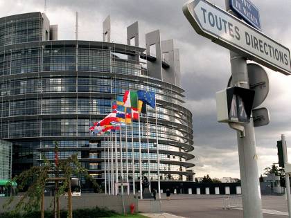 Brexit, ora l'europarlamento si sposta a destra
