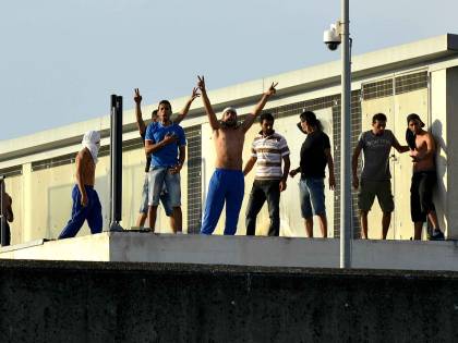 Tutte le bufale inventate dalla sinistra su clandestini, rimpatri e centri di accoglienza