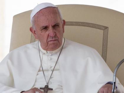 "Quelle suore pregano troppo". E il Vaticano chiude l'ordine